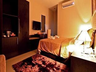 Hotel Marina Амбон Екстериор снимка